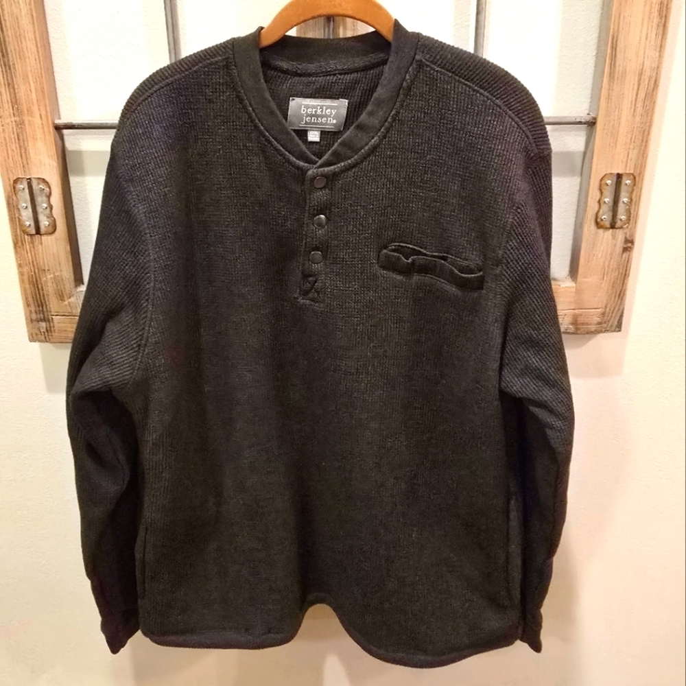 Berkeley Jensen Sweater XXL fits an XL to a Large
